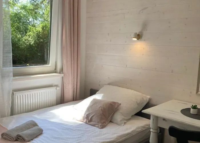 アパート Sloneczna 18 ムジェジノ